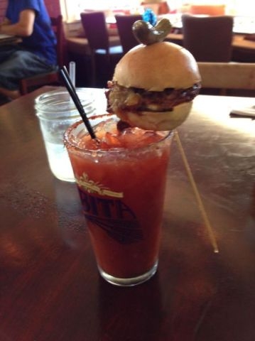 Már a koktél is kapható menüben...