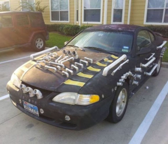 Szolgálati jármű - vízvezeték szerelő