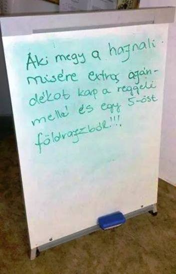 Eközben a kollégiumban . . .