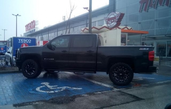 Parkolni nehéz – de ennyire?