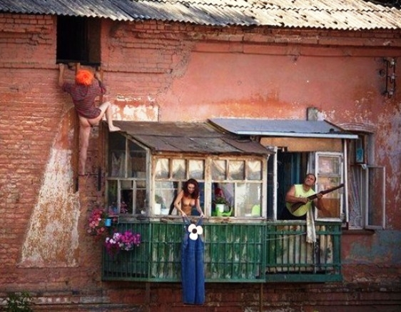 Előbb ért haza a férj, mint várták