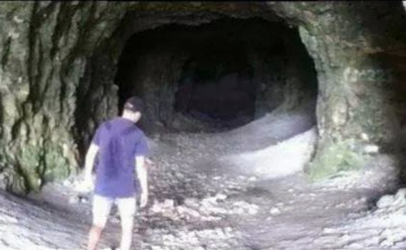 Szombat éjjel felszedtem egy dögös csajt...