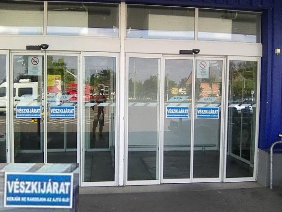 Vészkijárat vagy vészbejárat?!