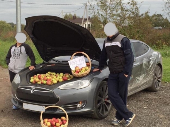 Úgy látom jól hoz az alma biznisz