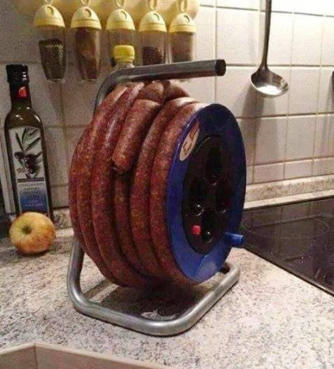 Ő ezen tárolja a reggelinek valót