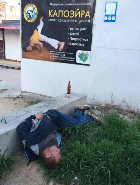 Szergej nem részeg, csak gyakorolja