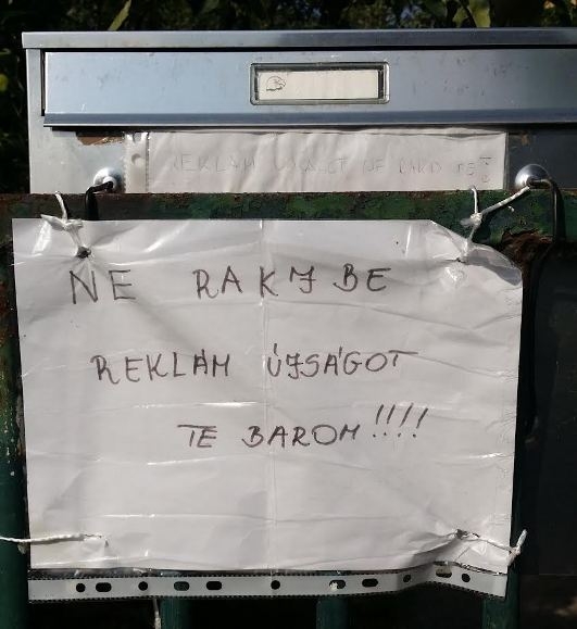 A szomszéd nyomatékosította a kérését