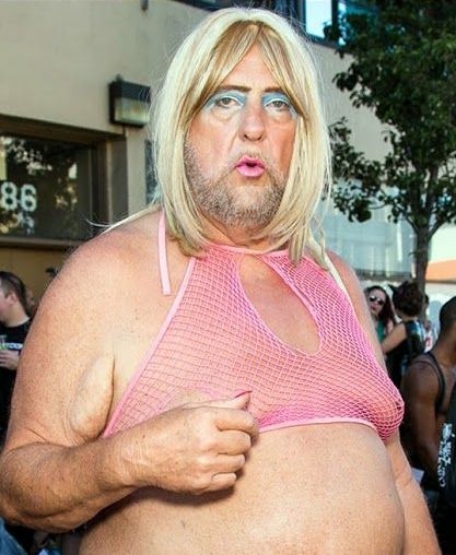 Elugrok a szexshopba...