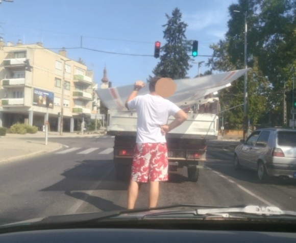 Postaláda