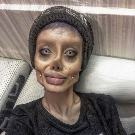 Angelina Jolie-ra szeretett volna hasonlítani az iráni nő
