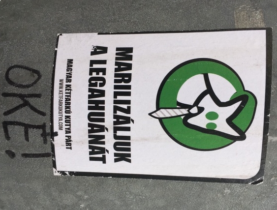 Dübörög a kampány