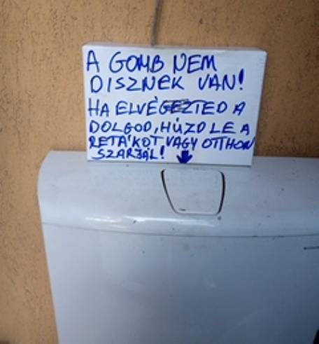 Eközben egy csepeli gumisműhelyben