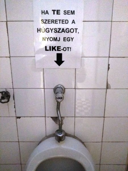 Lájkos piszoár