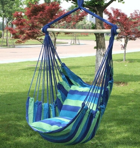 Kerti függőszék divatos színekben, most grátisz párnákkal (x)